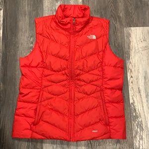 Like New North Face Vest - XL